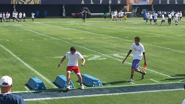 首回合比赛 首回合比赛